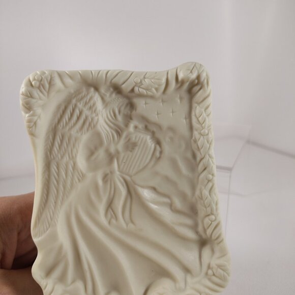 Angel Harp Lyre  Christmas Lamp Lithophane Night Light  Bisque Christmas PLUG IN - Picture 2 of 4